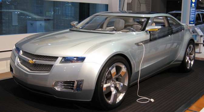 General Motors cuts price of Volt electric car by 13 percent