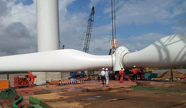 Wind energy in Vietnam: 4th wind power with 12 wind turbines in Binh Thuan