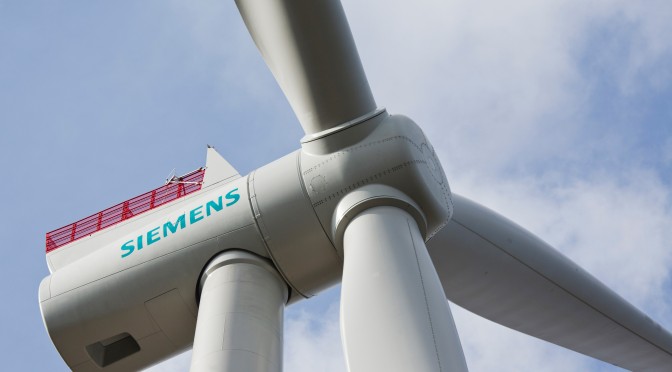Offshore wind energy: Siemens installs prototype of its 7-megawatt wind turbine