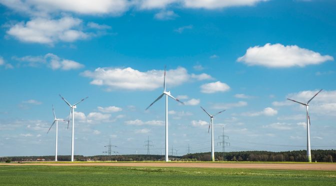 European energy infrastructure must prioritise solar and wind power