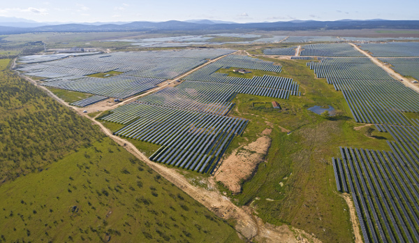 Abengoa consolidates its photovoltaic business with a portfolio of 1.3 GW