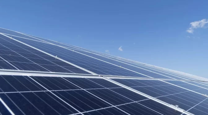 The Spanish photovoltaic industry rejects the tax on renewables that Aragón wants to impose
