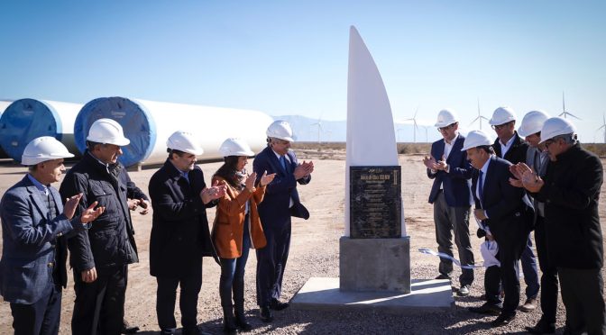 Fernández, Quintela and Darío Martínez started the works of the Arauco III Wind Farm in La Rioja