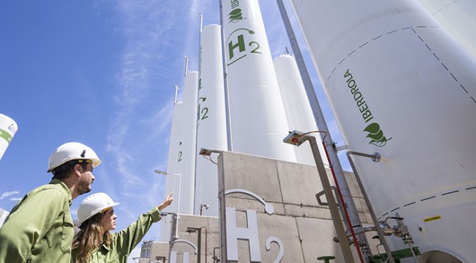 Iberdrola seals with Trammo the largest agreement in Europe for the export of green ammonia