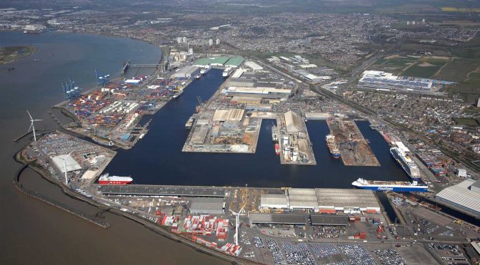 RWE, Mitsui and Port of Tilbury investigate green hydrogen to decarbonise port operations