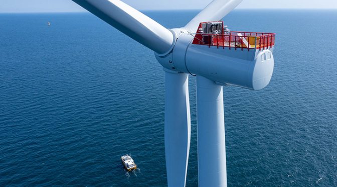Iberdrola connects the first wind turbines of the Saint-Brieuc offshore wind farm