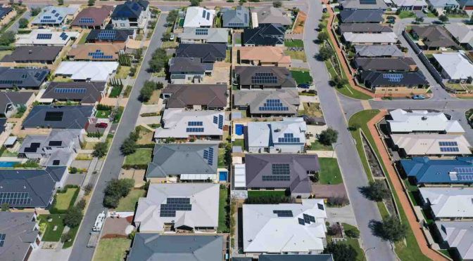 Rooftop photovoltaic solar now a major player in Australia’s grid, but households need more batteries